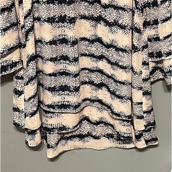 Parker Pleated Tie-Dye Reptile Print Layered Flare Bell Sleeve Tiered Mini Dress - Picture 6 of 7